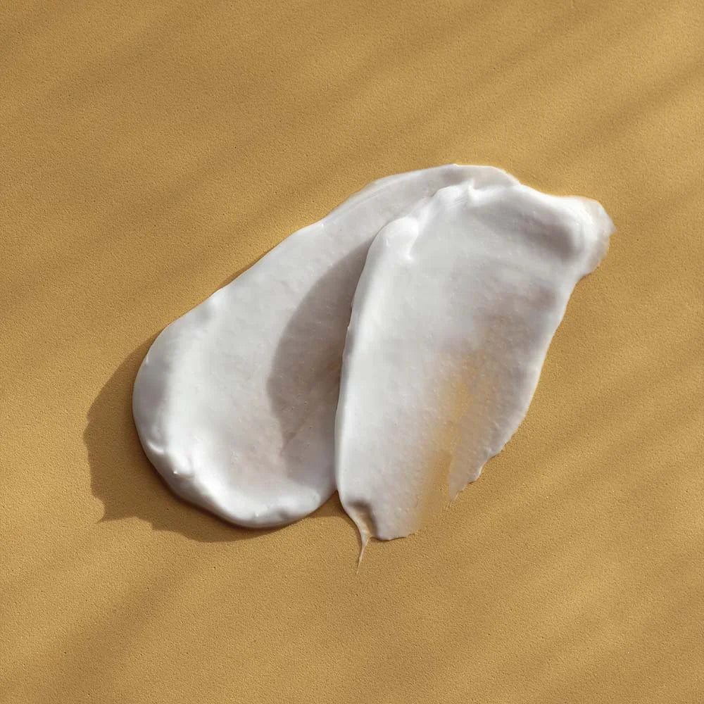 Body Milk with CBD, Almond Oil, Shea Butter and Panthenol - hakuLab CBD Cosmetics